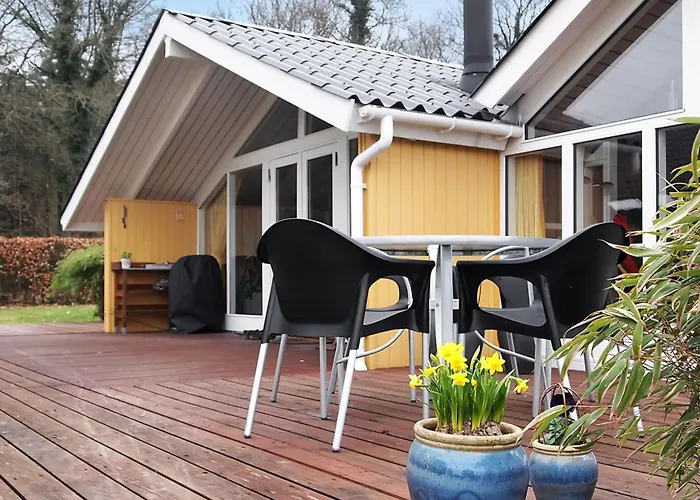 Sporgh - 100m From The Sea By Interhome *